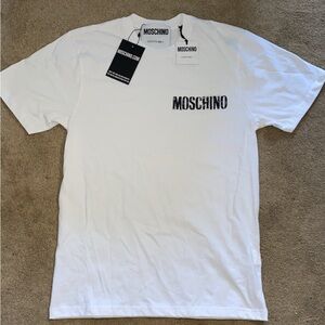 Moschino t shirt